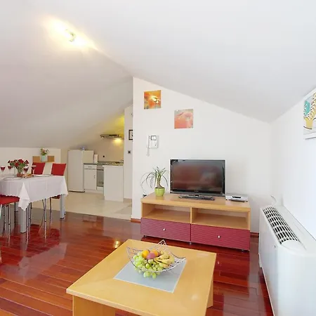 Luxury Elizabeth Apartment Podstrana