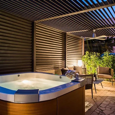 Luxury Elizabeth Apartment Podstrana
